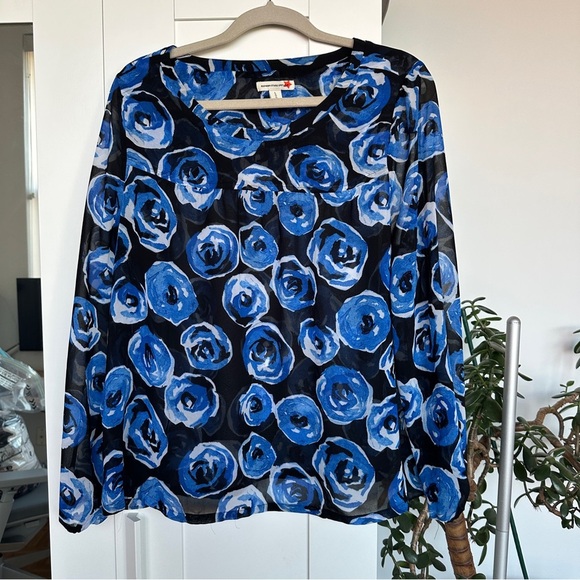Old Navy Blue and Black Floral Blouse - Picture 1 of 5